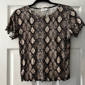 Snakeskin print T shirt
